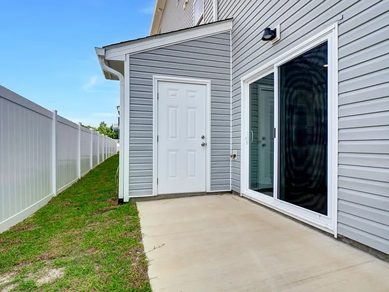 305 Starfish Ln — Photo 27