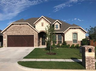 437 Whispering Willow Dr, Midlothian, TX 76065
