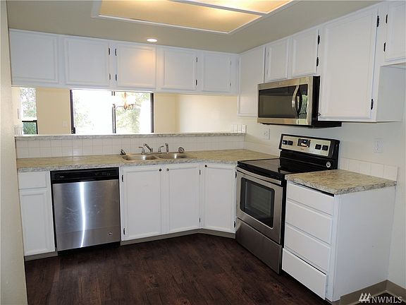 4th image of 25015 110th Ave SE APT C