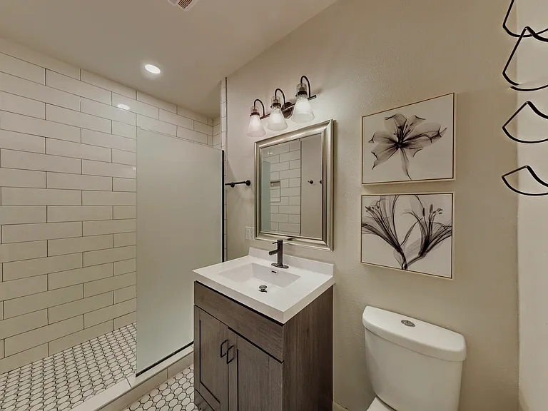 127 S Main St #1B — Photo 15