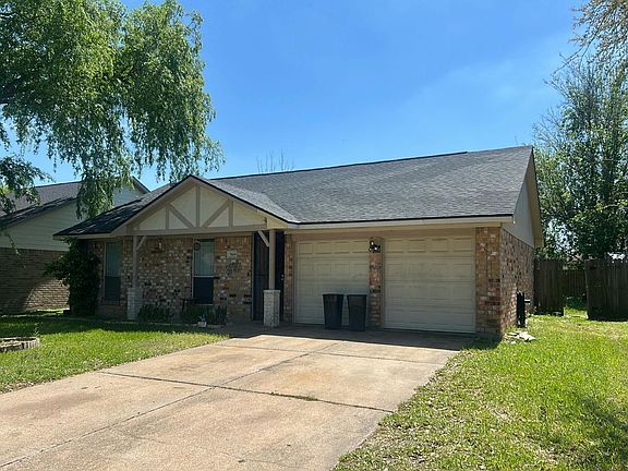 2nd image of 7019 Winding Trace Dr