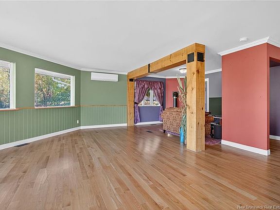 4th image of 380 Salisbury Rd