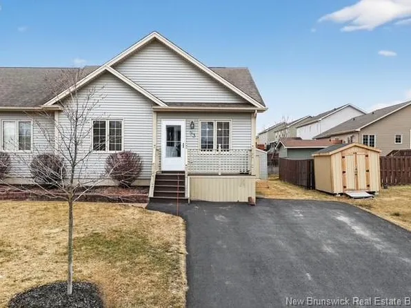 93 Jasmine Cres, Moncton, NB E1A 9A5
