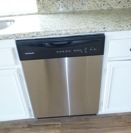 4th image of 23705 Pinnie Cir