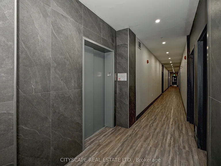 408 Dundas St S #212 — Photo 11