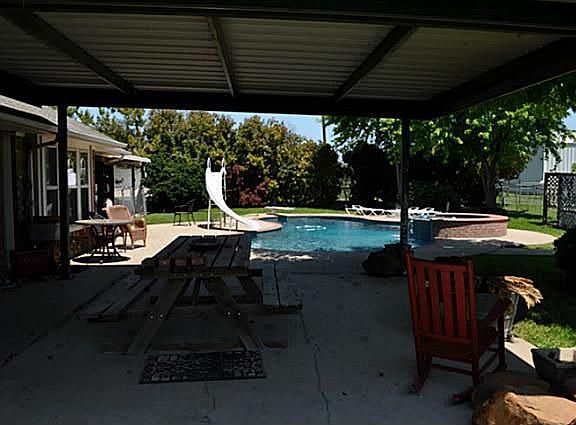 5th image of 120 Otter Ln
