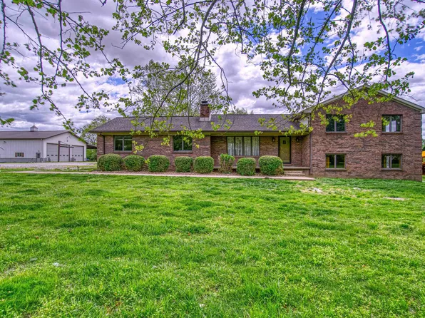 2630 N Folsomville Rd, Boonville, IN 47601