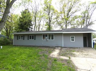 1158 McIntosh Dr, Benton Harbor, MI 49022
