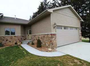3834 Trent Ln, Waterloo, IA 50701
