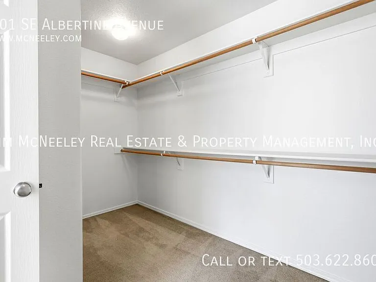 901 SE Albertine St — Photo 27