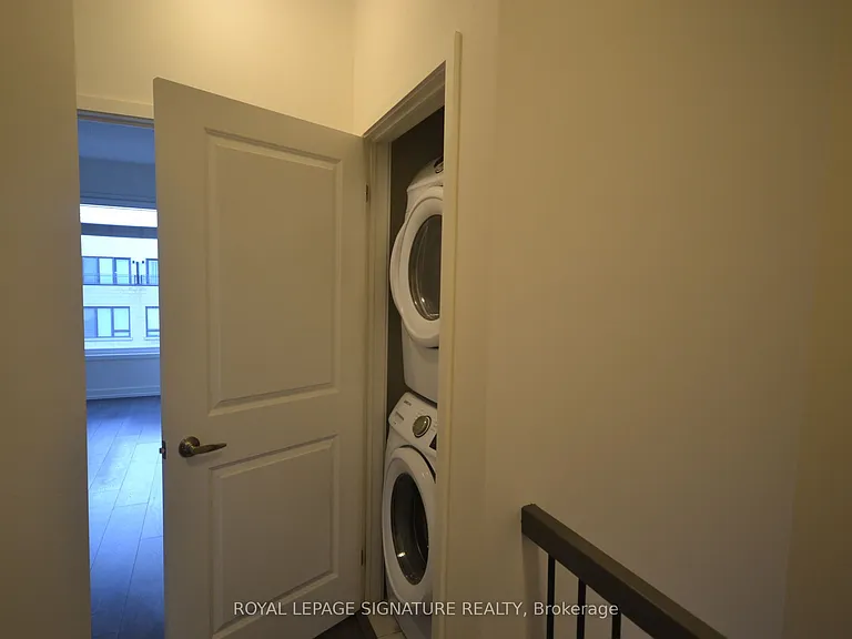 202 Huguenot Rd — Photo 9