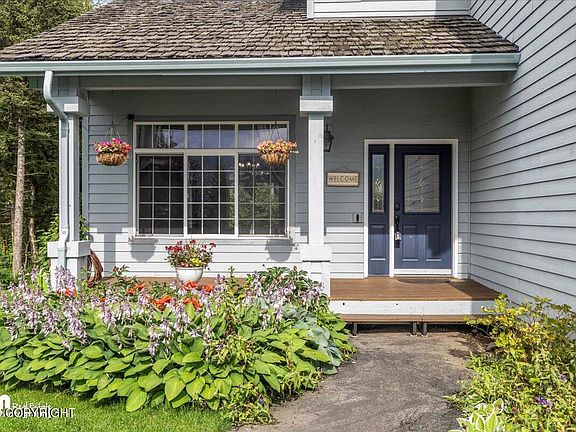 3rd image of 10760 Sarah Barton Cir