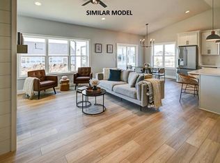 6631 Royal View Dr, Deforest, WI 53532