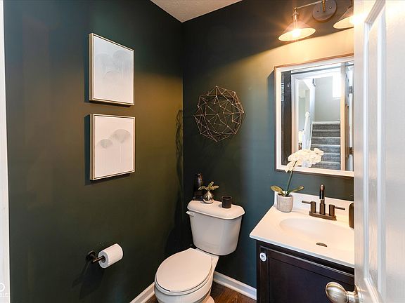 5th image of 6026 Chickney Dr