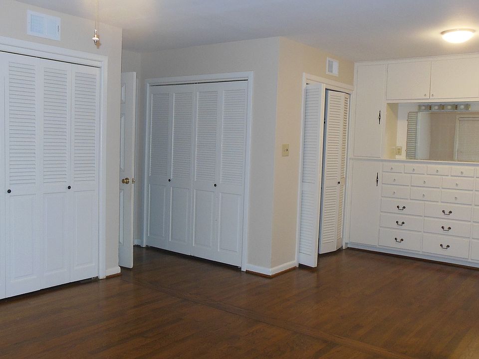 1st image of 2609 Sherwood St