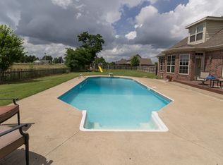 327 Scarlett Blvd, Springdale, AR 72762