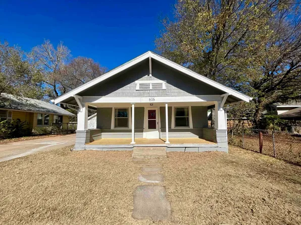 616 W Benton Ave, El Dorado, KS 67042