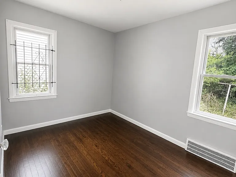 17160 Asbury Park — Photo 6