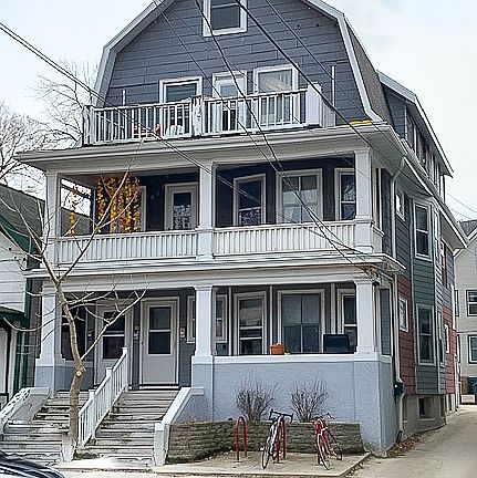 2nd image of 122 N Franklin St #9151823