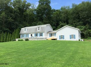 146 Full Circle Rd, Manns Choice, PA 15550
