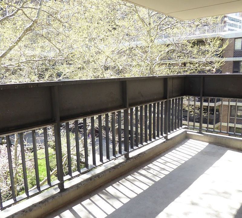 2nd image of 80 Gold St APT 5C