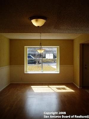 3rd image of 10402 ANNAPOLIS ST