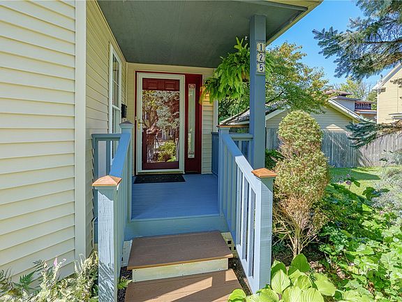 3rd image of 125 Delray Rd