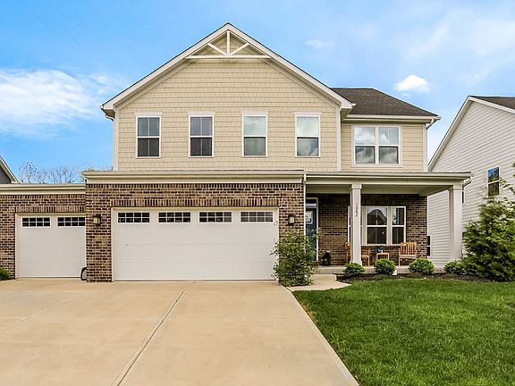 3rd image of 1082 Woodglen Dr