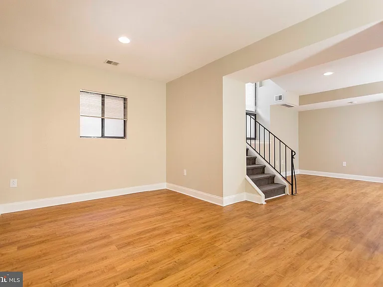 2031-5 South St #121 — Photo 15