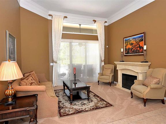 3rd image of 317 Glen Club Dr
