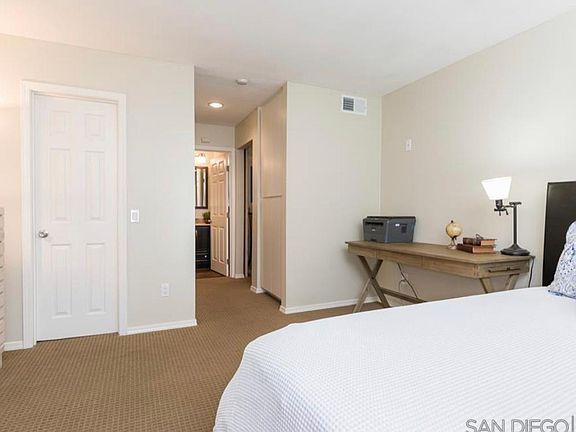4th image of 9249 Village Glen Dr Unit 109