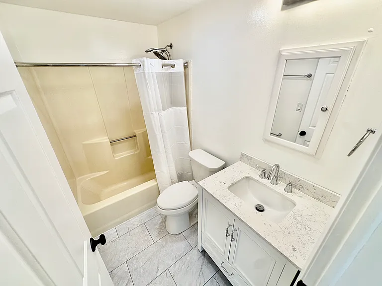 2220 Fox Run — Photo 28