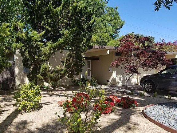 3rd image of 3393 Kenneth Dr