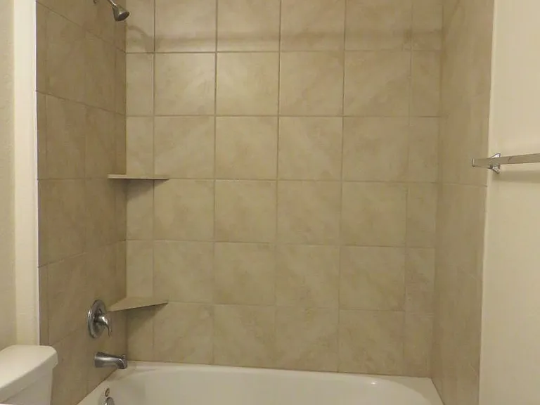 400 Major Lee Ln — Photo 8