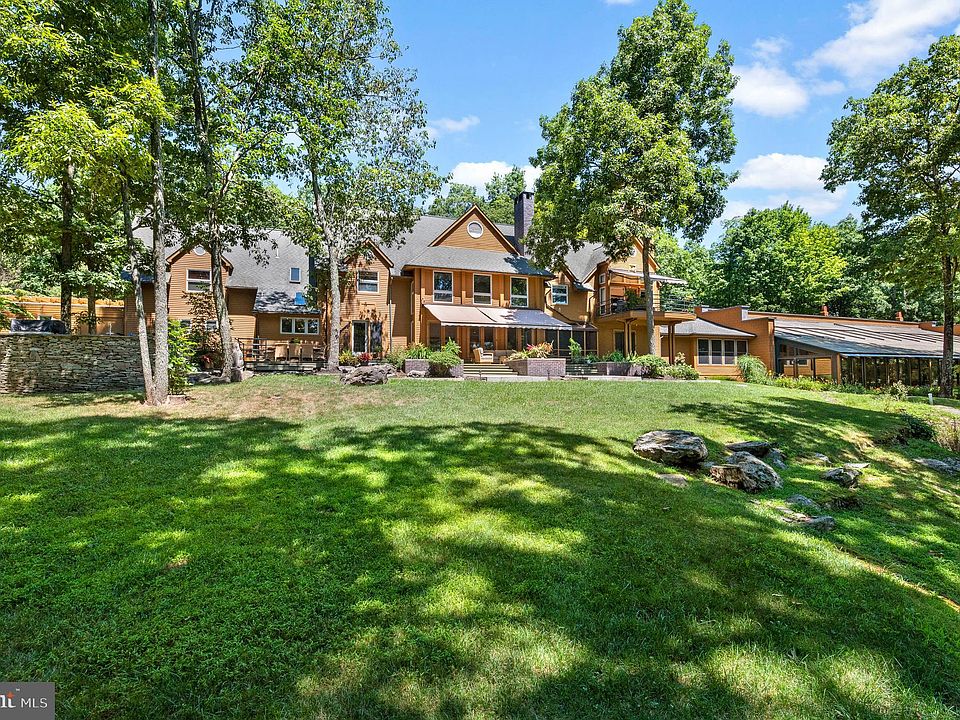 310 Hunters Farm Rd, Henryville, PA 18332 MLS PAMR2001194 Zillow