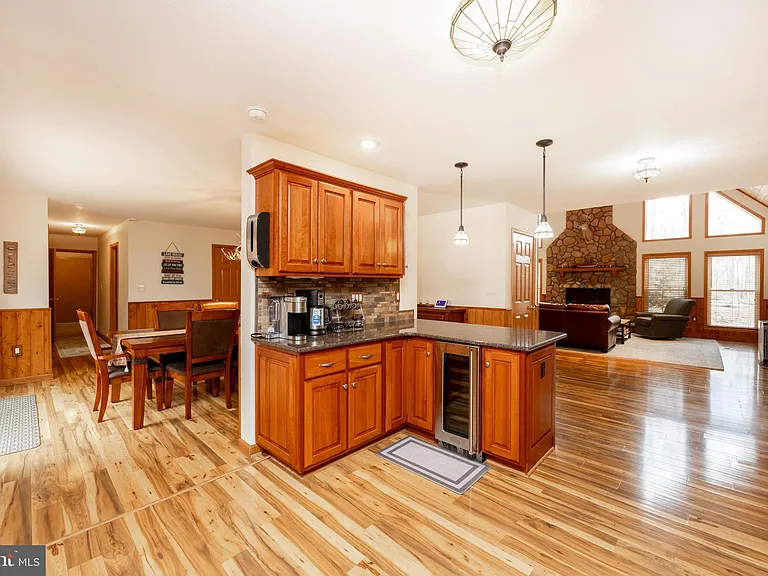 1212 Acacia Dr — Photo 24