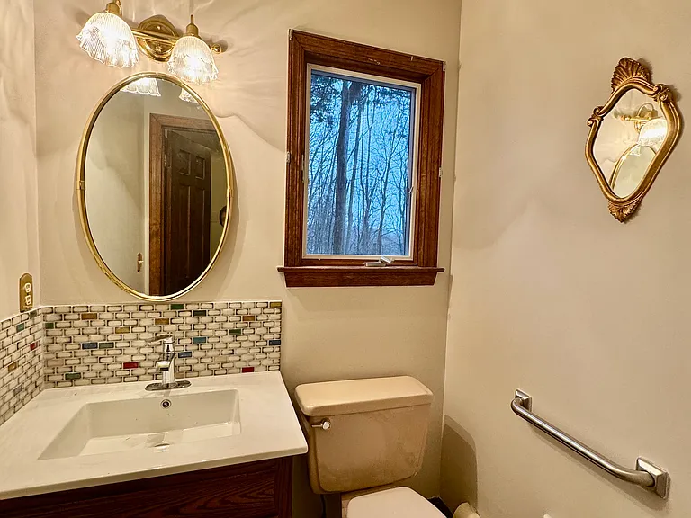 4 Pinecrest Dr — Photo 12