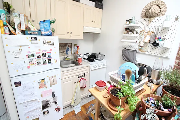 Rented by Luxor Homes & Investment Realty | media 35