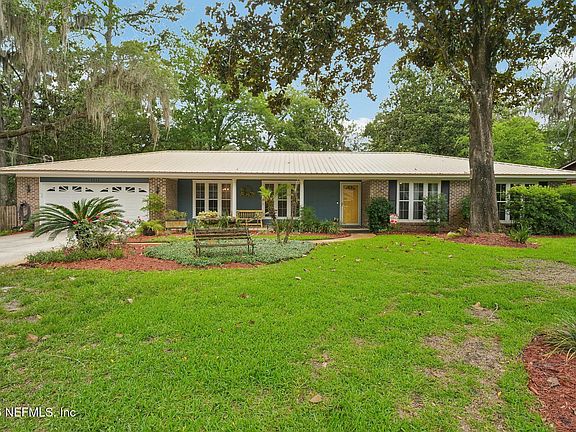 4th image of 2432 LAKEVIEW Drive