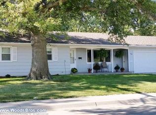 1105 N 19th St Beatrice NE 68310 Zillow