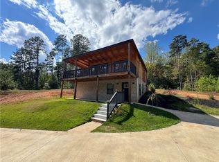 918 Blackjack Rd, Westminster, SC 29693