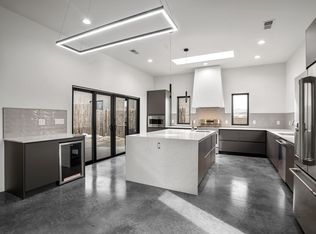 31 Willow Back Rd, Santa Fe, NM 87508