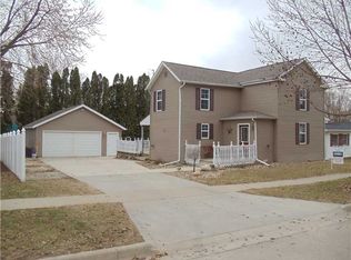 115 W South St, Lisbon, IA 52253