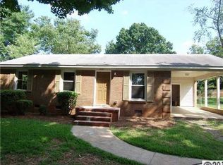 1020 Comstock Dr, Charlotte, NC 28217