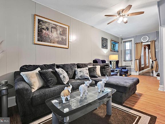 5th image of 413 Rosenthal St