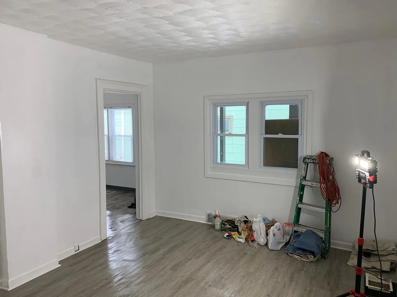 1 bed, 700 sqft, $900 — Photo 2