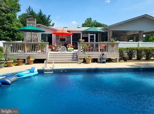9880 Wellhouse Dr, White Plains, MD