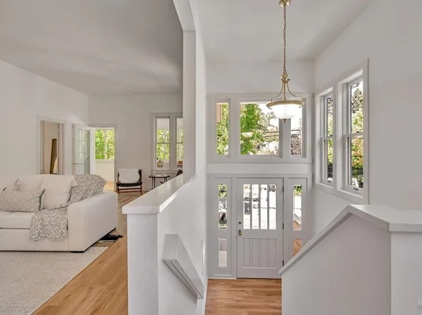 105 Bayview Street, San Rafael, CA 94901