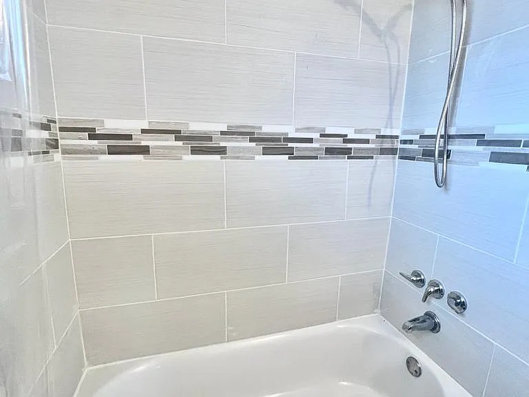 1412 SW 41st Ave #1 — Photo 11
