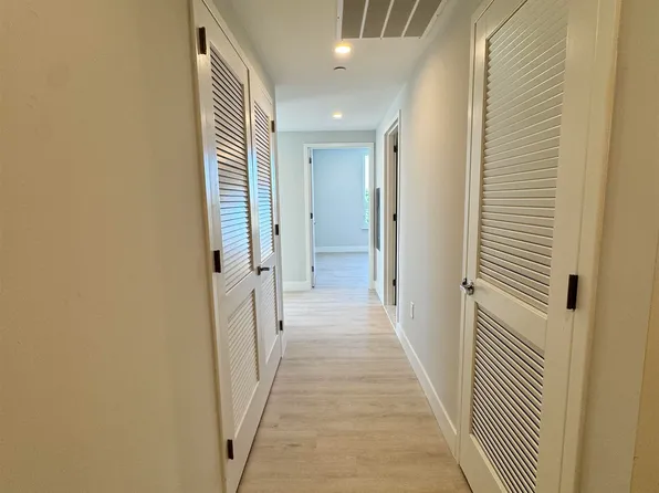 40 Center Street image 21 of 28